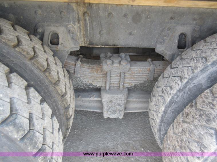 image for item L2824 1997 Freightliner FL80 refuse truck