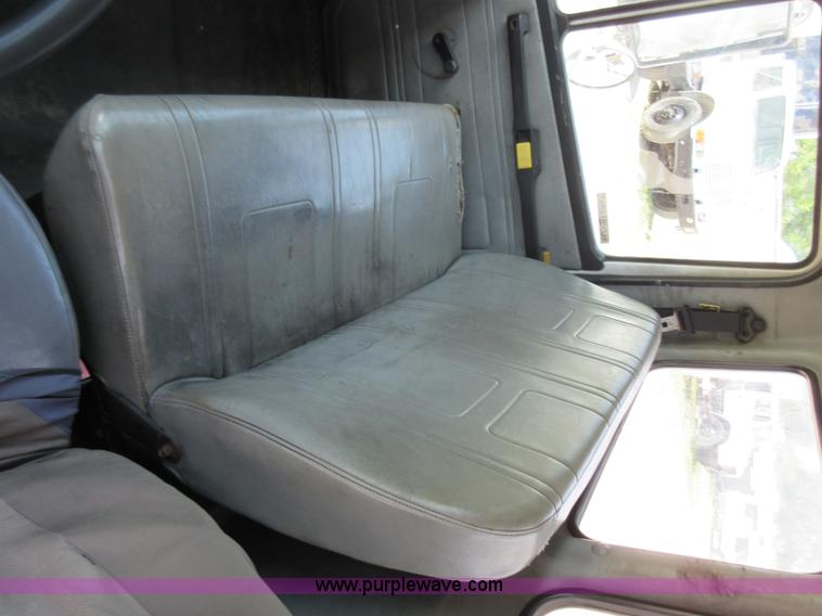 image for item L2824 1997 Freightliner FL80 refuse truck