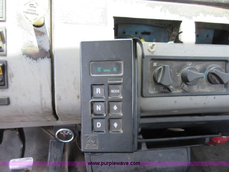 image for item L2824 1997 Freightliner FL80 refuse truck