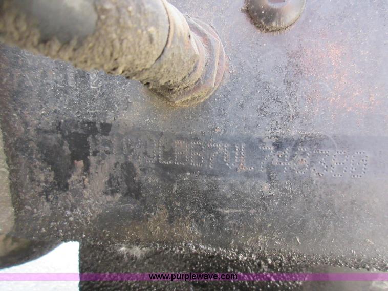 image for item L2824 1997 Freightliner FL80 refuse truck