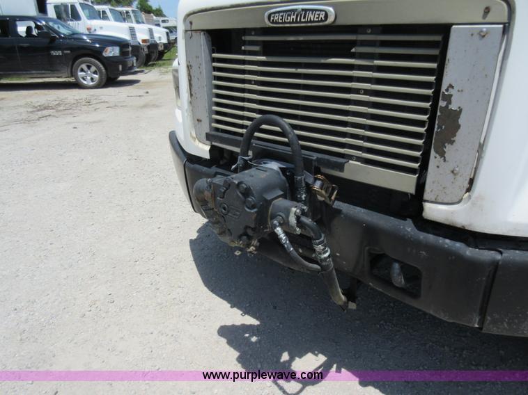 image for item L2825 1997 Freightliner FL80 refuse truck