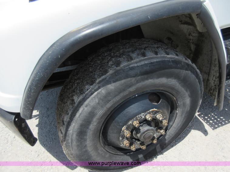 image for item L2825 1997 Freightliner FL80 refuse truck