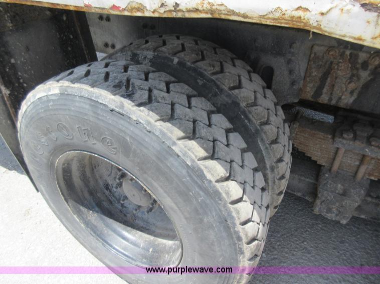 image for item L2825 1997 Freightliner FL80 refuse truck