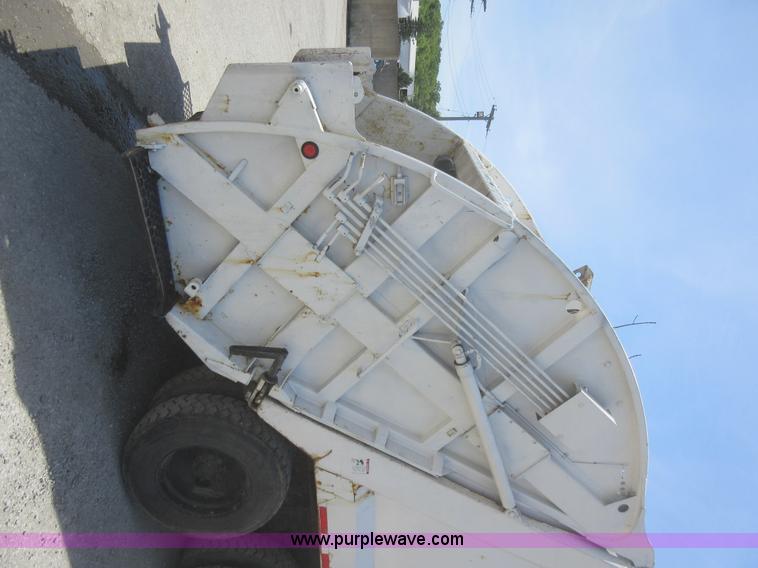 image for item L2825 1997 Freightliner FL80 refuse truck
