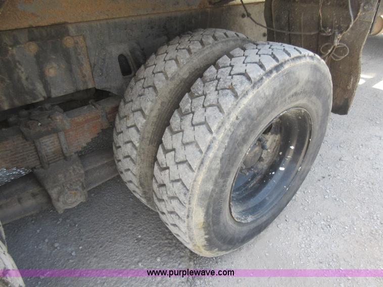 image for item L2825 1997 Freightliner FL80 refuse truck