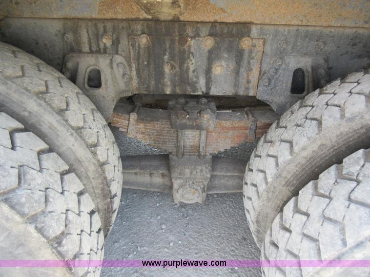 image for item L2825 1997 Freightliner FL80 refuse truck