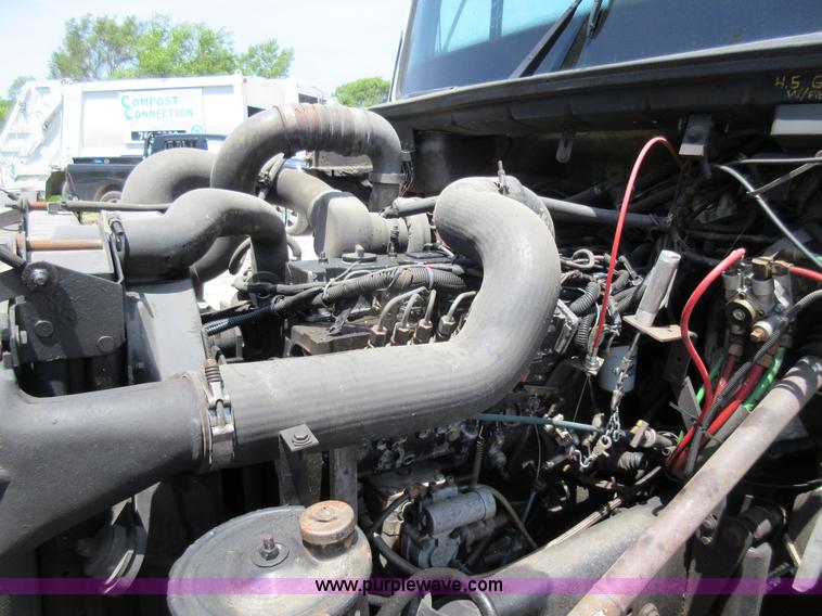 image for item L2825 1997 Freightliner FL80 refuse truck