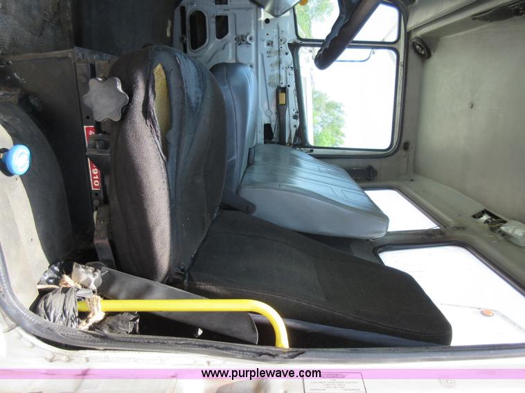 image for item L2825 1997 Freightliner FL80 refuse truck