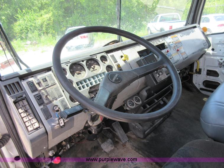 image for item L2825 1997 Freightliner FL80 refuse truck