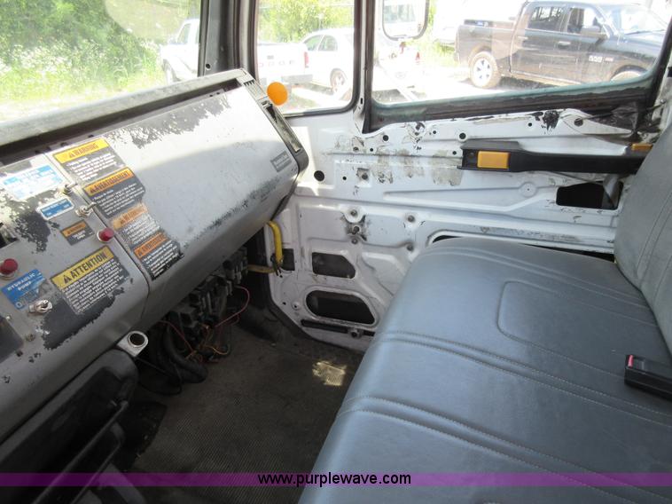 image for item L2825 1997 Freightliner FL80 refuse truck