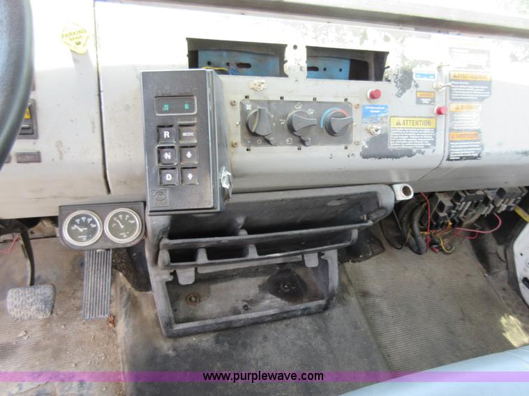 image for item L2825 1997 Freightliner FL80 refuse truck