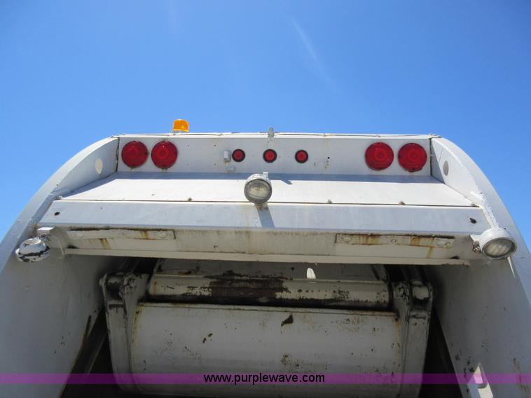 image for item L2826 1996 Peterbilt 320 refuse truck