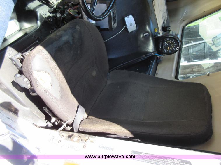 image for item L2826 1996 Peterbilt 320 refuse truck