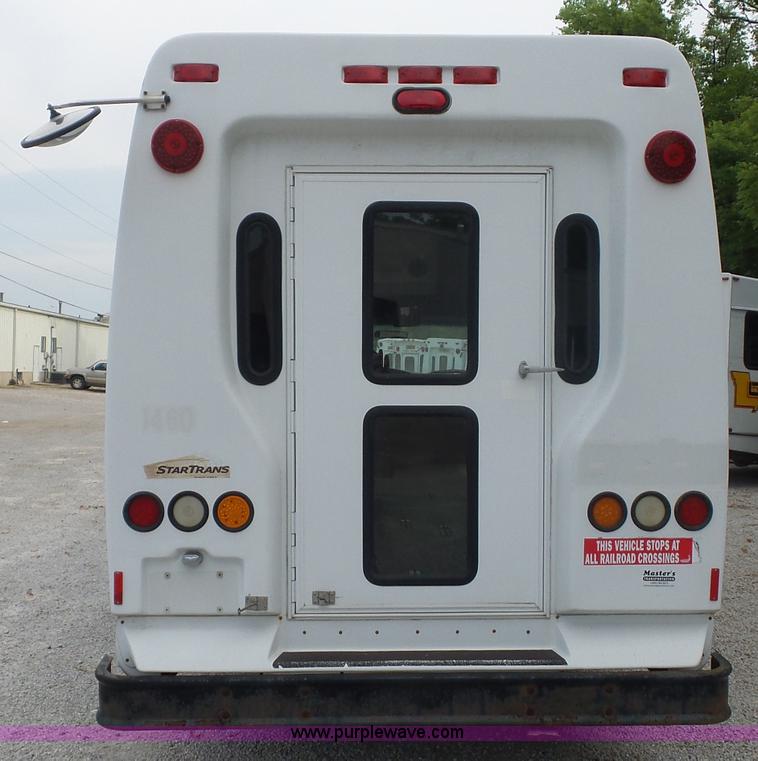 image for item L2850 2008 Ford E350 Super Duty bus