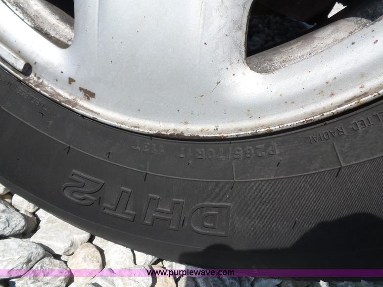 image for item L2878 2004 Ford F150 pickup truck