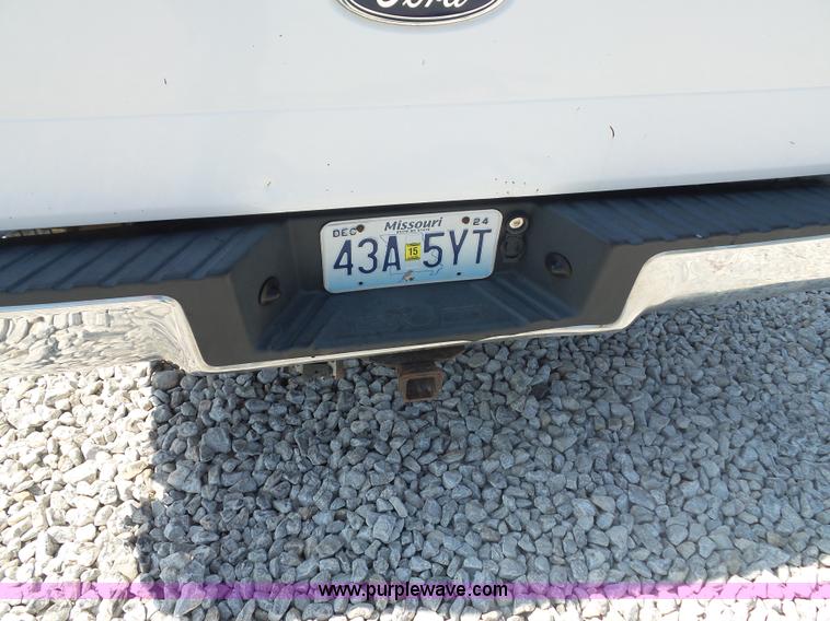 image for item L2878 2004 Ford F150 pickup truck