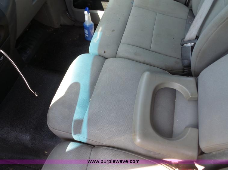 image for item L2878 2004 Ford F150 pickup truck