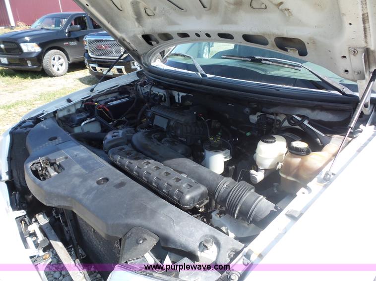 image for item L2878 2004 Ford F150 pickup truck