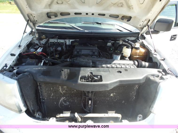 image for item L2878 2004 Ford F150 pickup truck