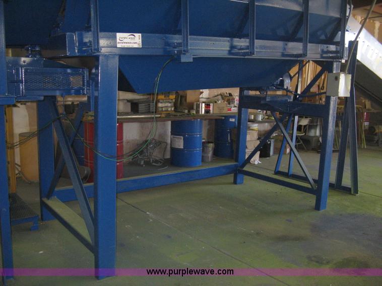 image for item L3826 Recycling sorting system