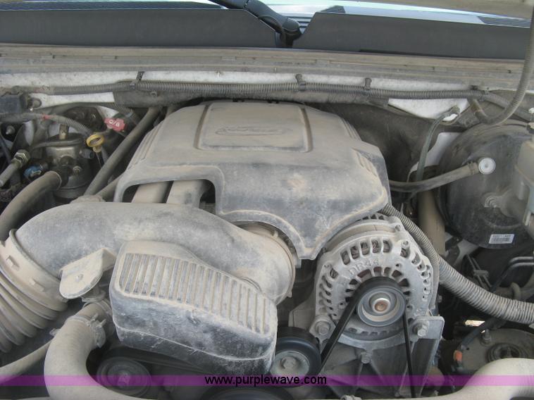 image for item L3839 2008 GMC Sierra 1500 pickup truck