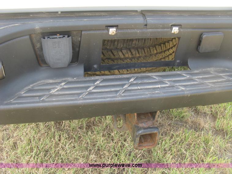image for item L3839 2008 GMC Sierra 1500 pickup truck