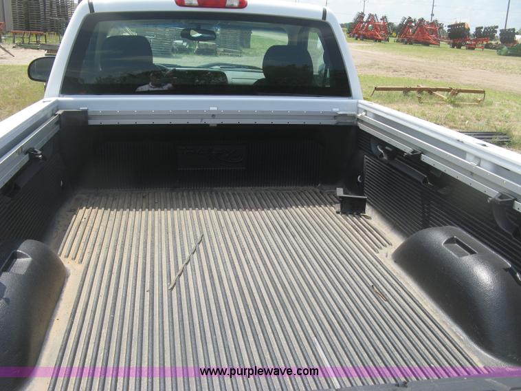 image for item L3839 2008 GMC Sierra 1500 pickup truck