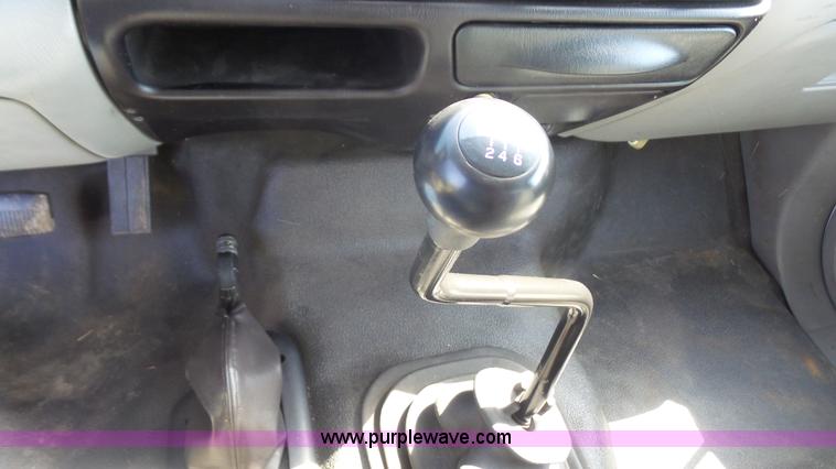 image for item L4857 2006 Ford F650 Super Duty flatbed truck