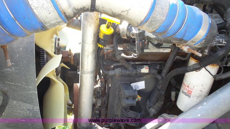 image for item L4857 2006 Ford F650 Super Duty flatbed truck