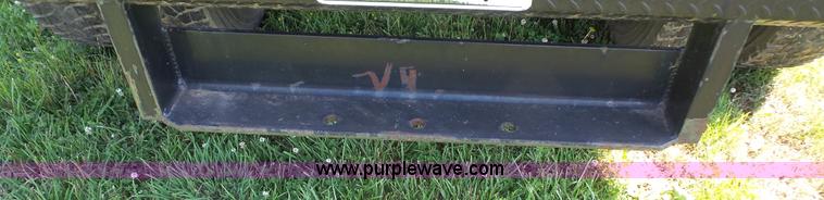 image for item L4857 2006 Ford F650 Super Duty flatbed truck