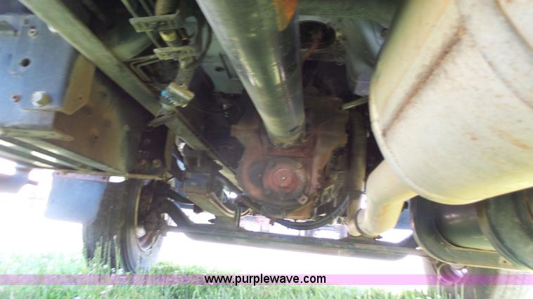 image for item L4857 2006 Ford F650 Super Duty flatbed truck