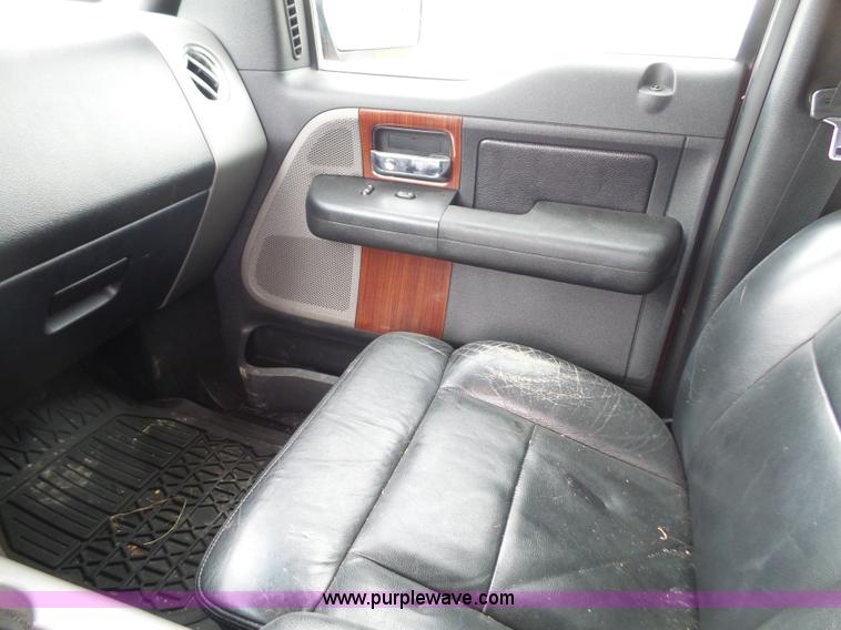 image for item L4882 2006 Ford F150 Lariat SuperCrew pickup truck