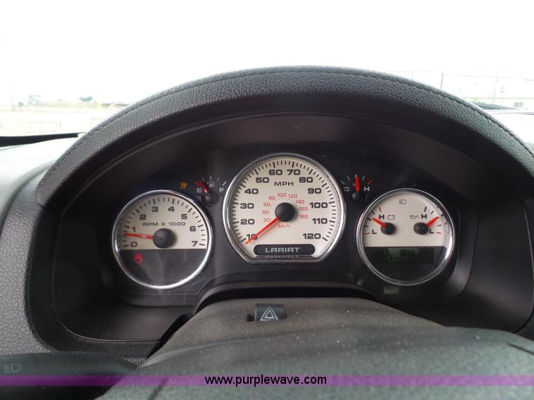 image for item L4882 2006 Ford F150 Lariat SuperCrew pickup truck