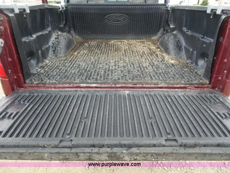 image for item L4882 2006 Ford F150 Lariat SuperCrew pickup truck