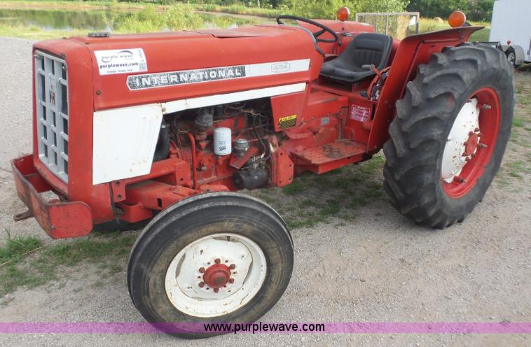 image for item L4924 1971 International 454 tractor