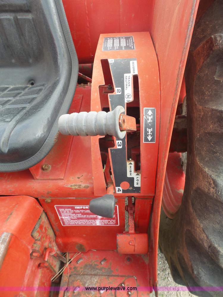 image for item L4924 1971 International 454 tractor