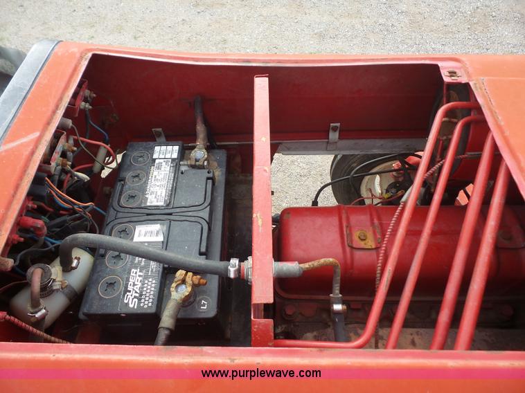 image for item L4924 1971 International 454 tractor