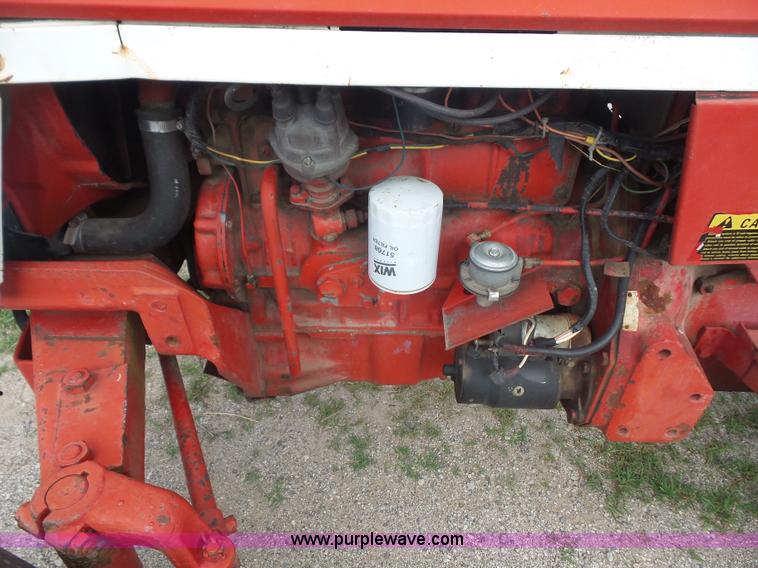 image for item L4924 1971 International 454 tractor