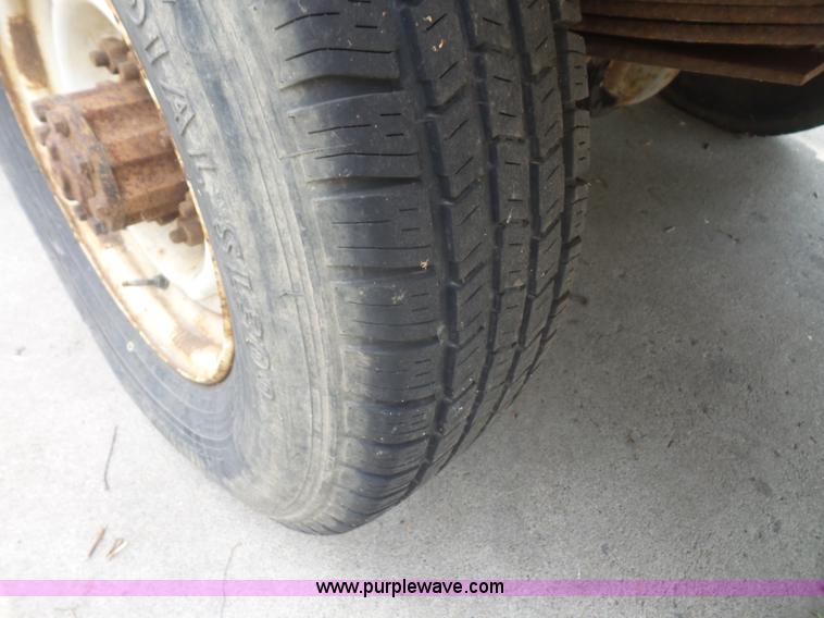 image for item L4930 1983 Ford F250 pickup truck