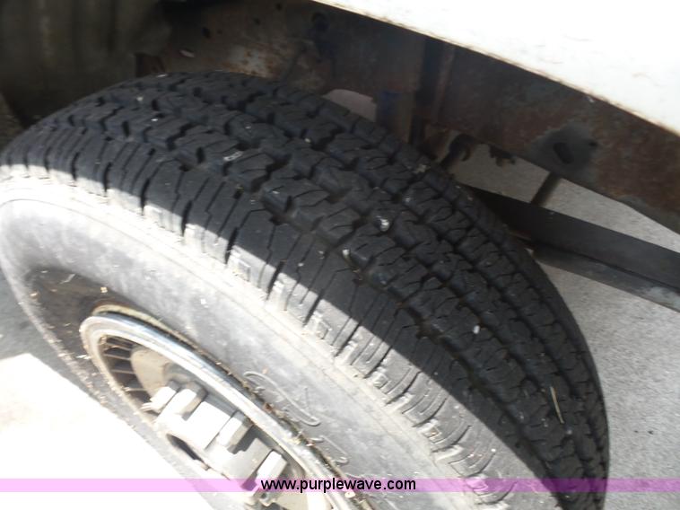 image for item L4930 1983 Ford F250 pickup truck