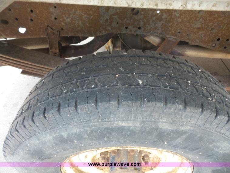 image for item L4930 1983 Ford F250 pickup truck