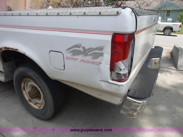 image for item L4930 1983 Ford F250 pickup truck