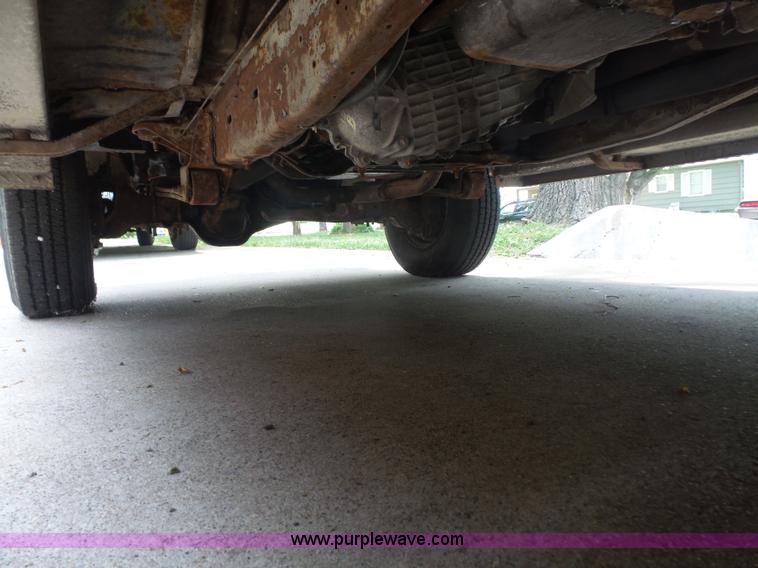 image for item L4930 1983 Ford F250 pickup truck