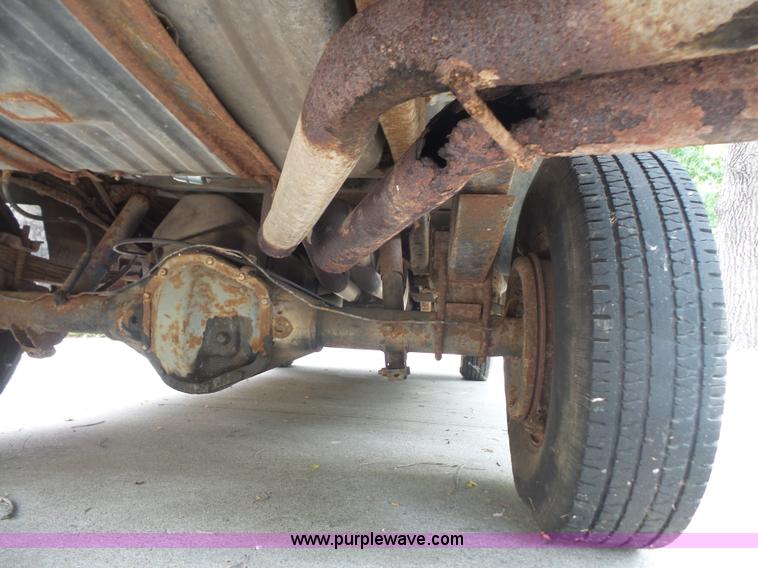 image for item L4930 1983 Ford F250 pickup truck