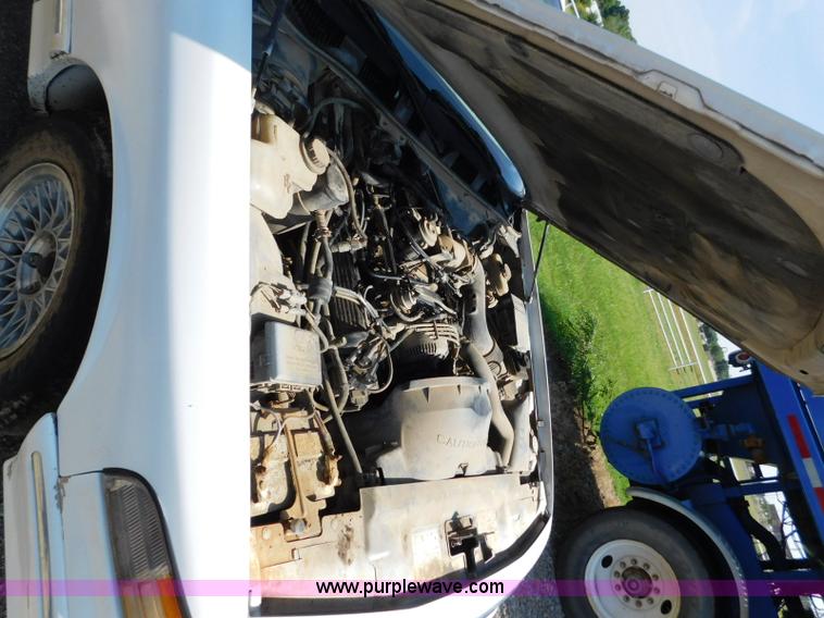 image for item L5892 1997 Ford Crown Victoria LX