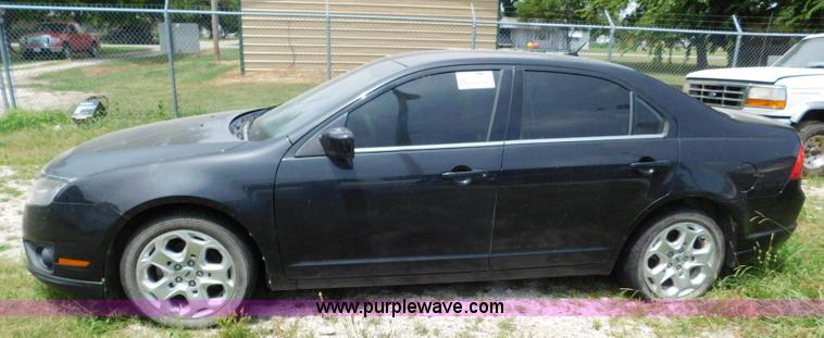 image for item L5901 2010 Ford Fusion