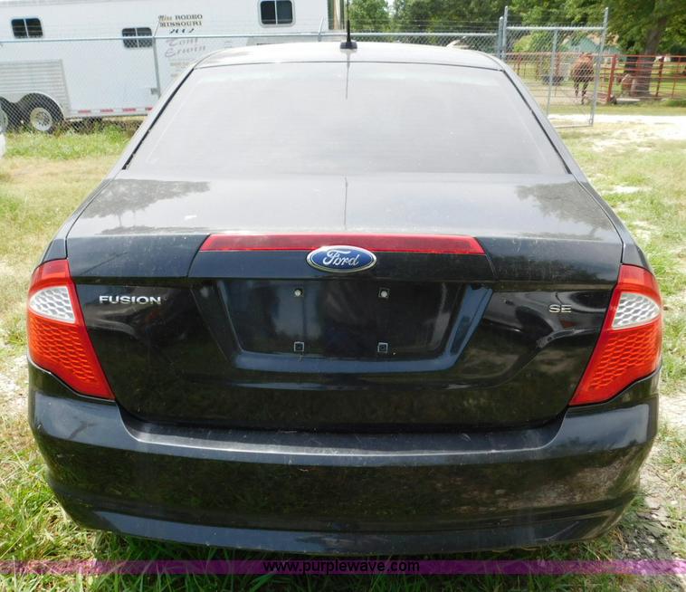 image for item L5901 2010 Ford Fusion