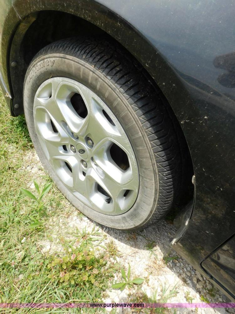 image for item L5901 2010 Ford Fusion