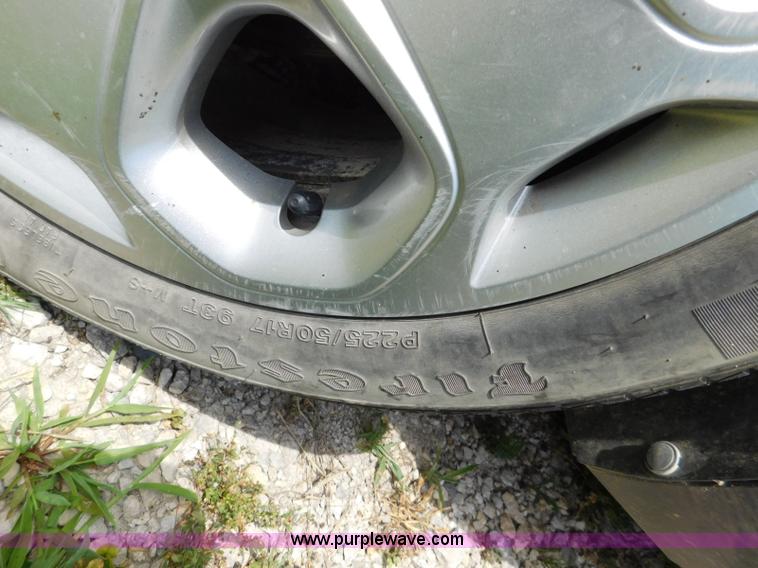 image for item L5901 2010 Ford Fusion