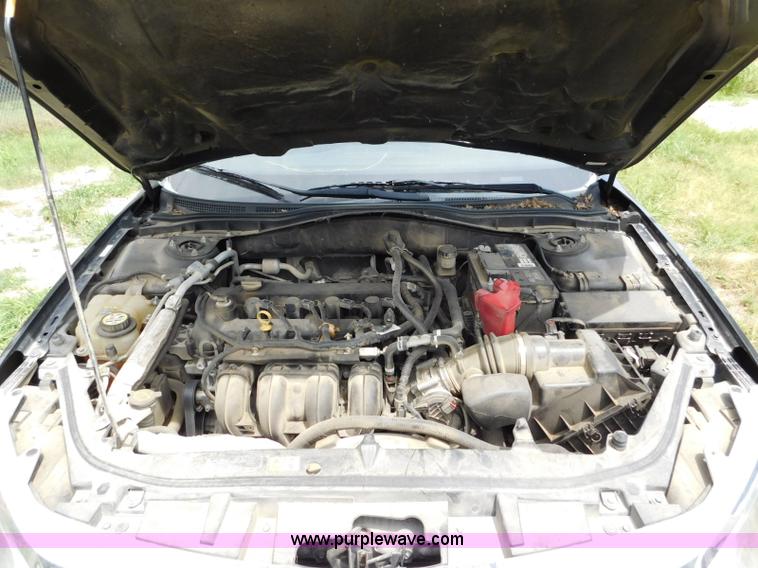 image for item L5901 2010 Ford Fusion